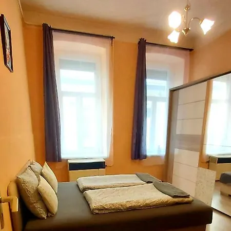 Attila Apartman בודפשט
